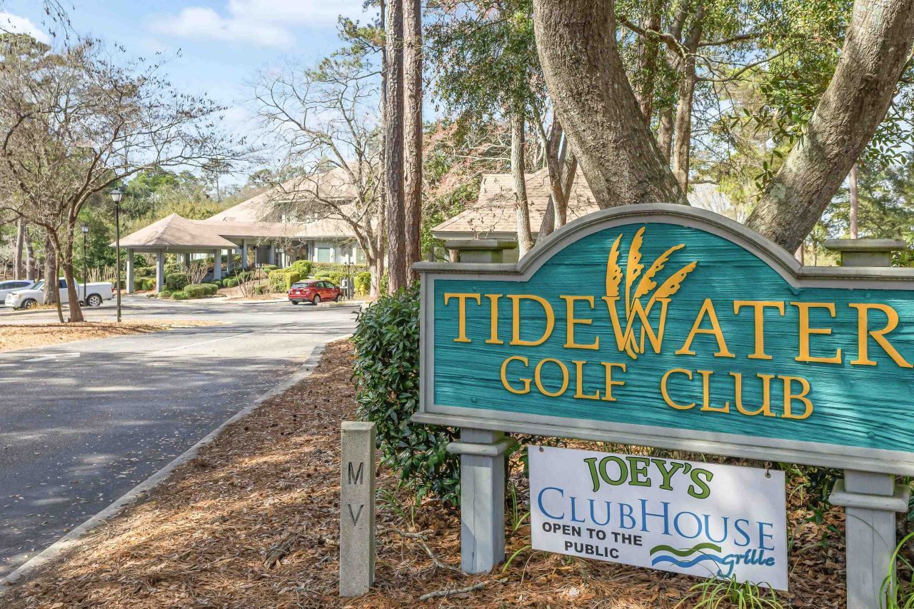 1551 Spinnaker Dr. Photo 55