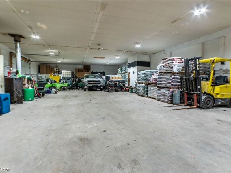 13390 Ravenna Avenue NE, Hartville, OH 44632 Photo 32