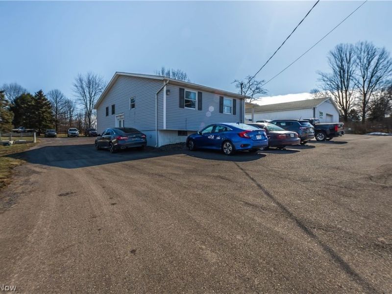 13390 Ravenna Avenue NE, Hartville, OH 44632 Photo 4