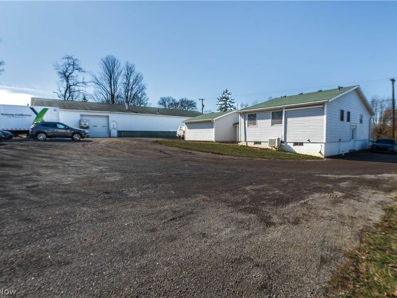 13390 Ravenna Avenue NE, Hartville, OH 44632 Photo 6