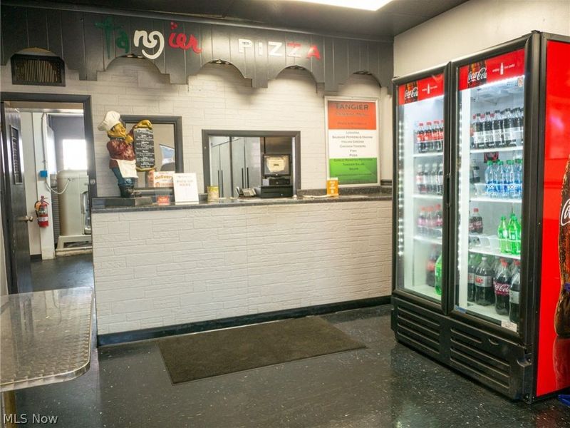 880 Youngstown Poland Road, Struthers, OH 44471 Photo 16