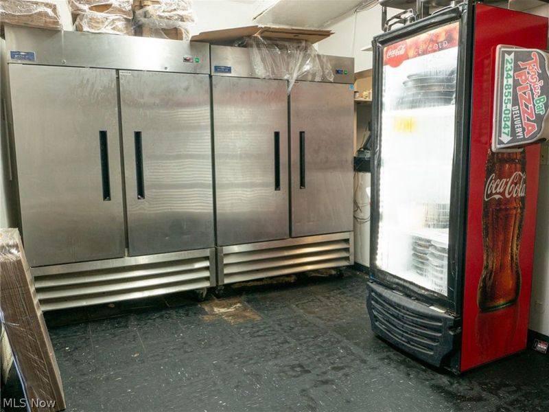 880 Youngstown Poland Road, Struthers, OH 44471 Photo 17