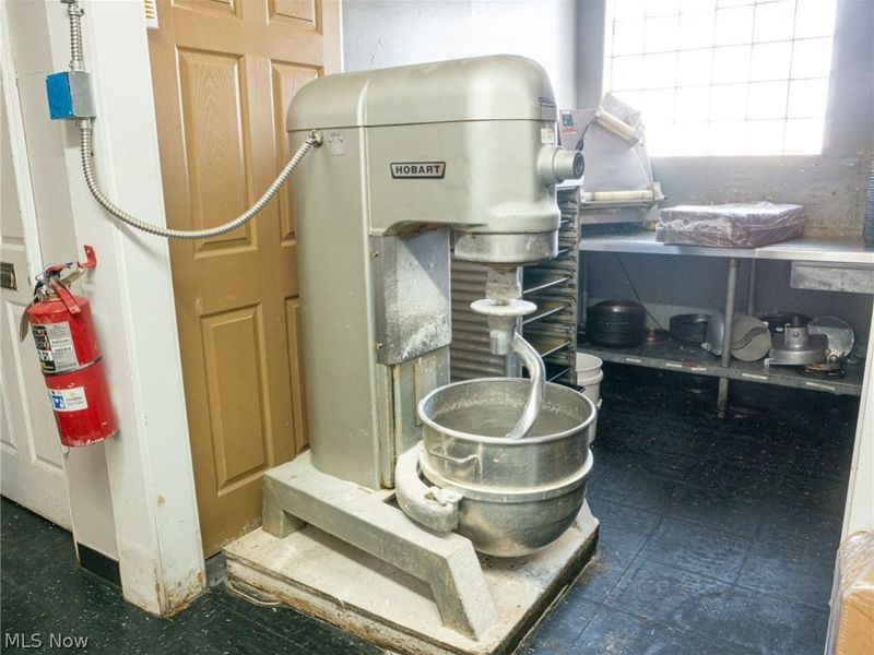 880 Youngstown Poland Road, Struthers, OH 44471 Photo 18