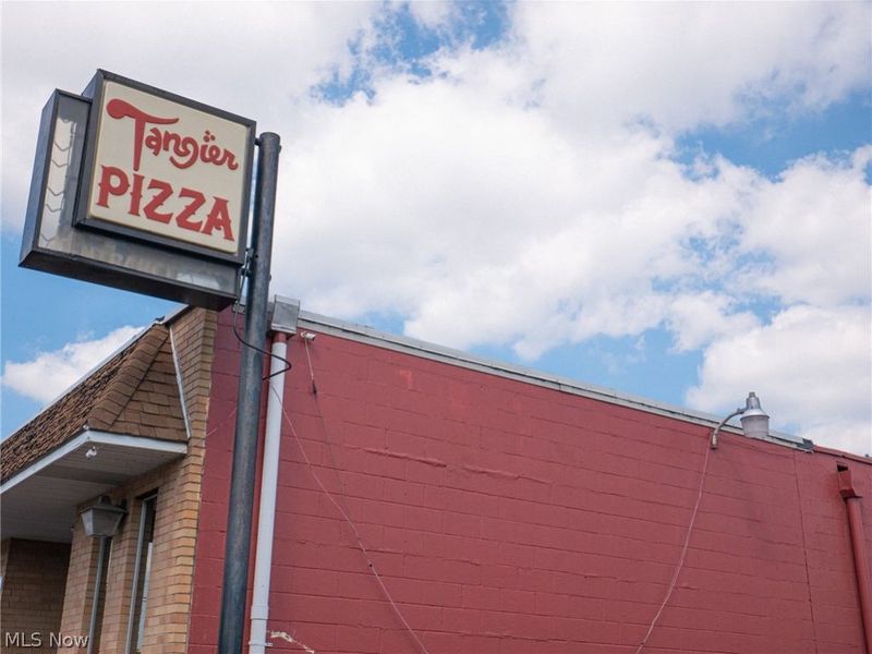 880 Youngstown Poland Road, Struthers, OH 44471 Photo 2