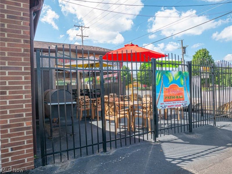 880 Youngstown Poland Road, Struthers, OH 44471 Photo 4