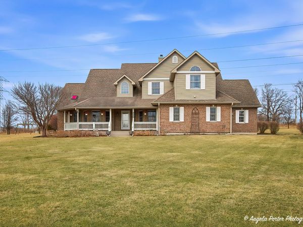 3920 Highview Drive , Crystal Lake, IL 60012