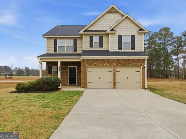 395 Bandelier Circle, Hampton, GA 30228