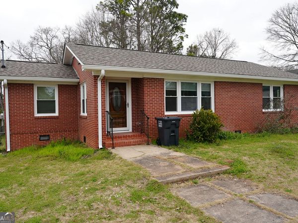 208 Avenue A SE, Lafayette, AL 36862