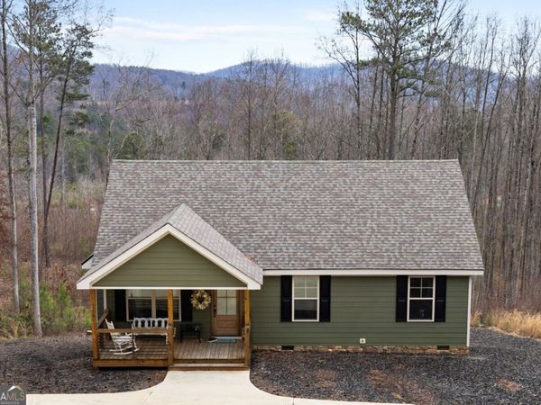 1281 Twisted Oak Road, Talking Rock, GA 30175