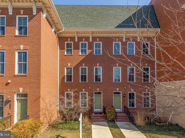 2113 MAIN LINE BOULEVARD, ALEXANDRIA, VA 22301