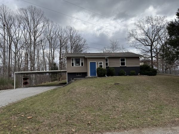 295 Acorn Hill Dr, Waverly, TN 37185