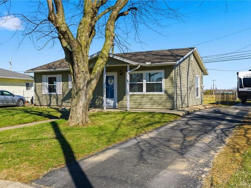 984 Emmett Drive, Xenia, OH 45385 Photo 2