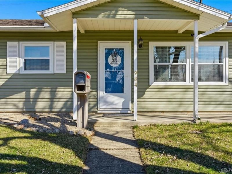 984 Emmett Drive, Xenia, OH 45385 Photo 3