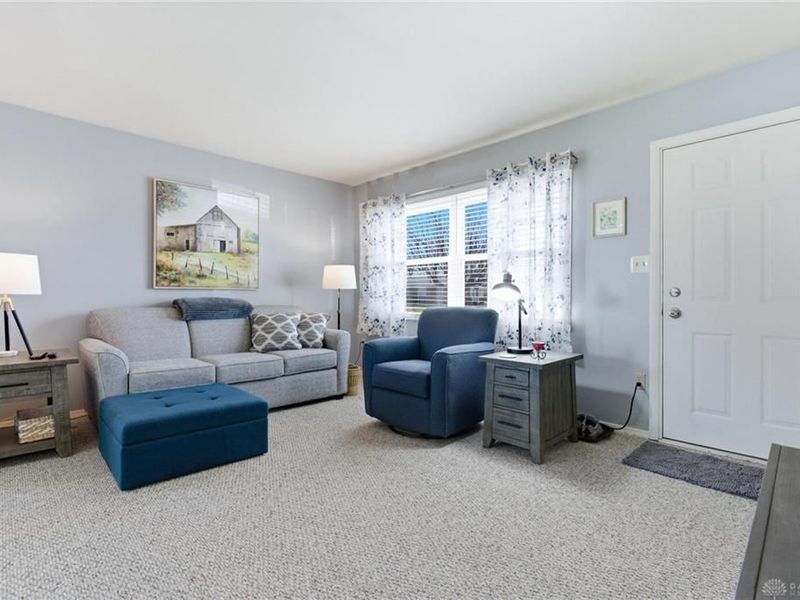 984 Emmett Drive, Xenia, OH 45385 Photo 6