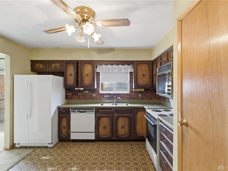 1021 Bermuda Drive, Miamisburg, OH 45342 Photo 9