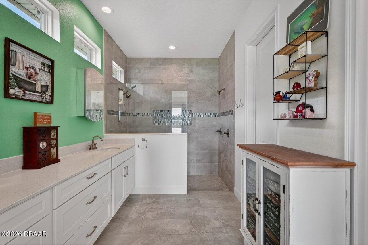 441 Mosaic Boulevard, Daytona Beach, FL 32124 Photo