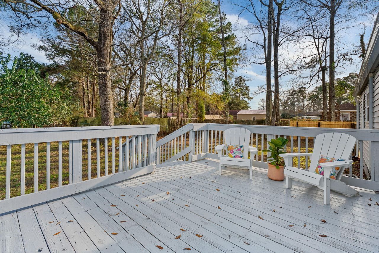 208 Newell Street Photo 15