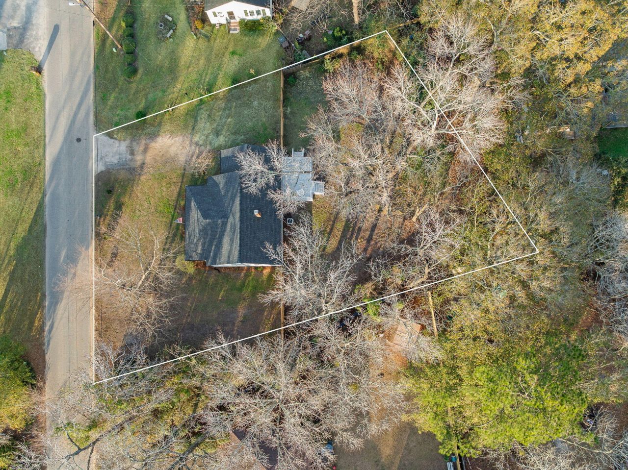 208 Newell Street Photo 18