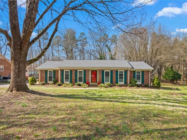 105 Oakview Drive, Elon, NC 27244