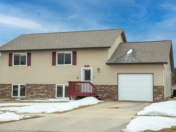4009 Sager Ave , Waterloo, IA 50701