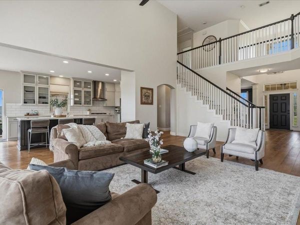 19215 White Horse CV, Spicewood, TX 78669