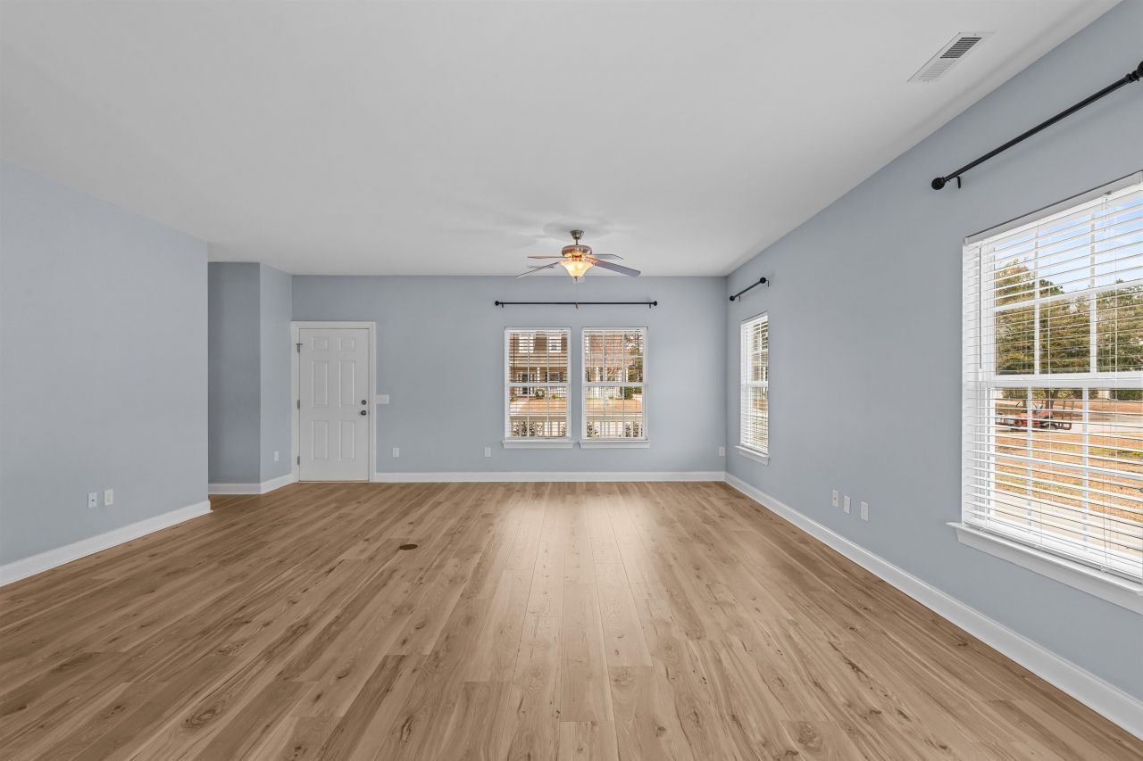 247 Southbury Dr. Photo 18