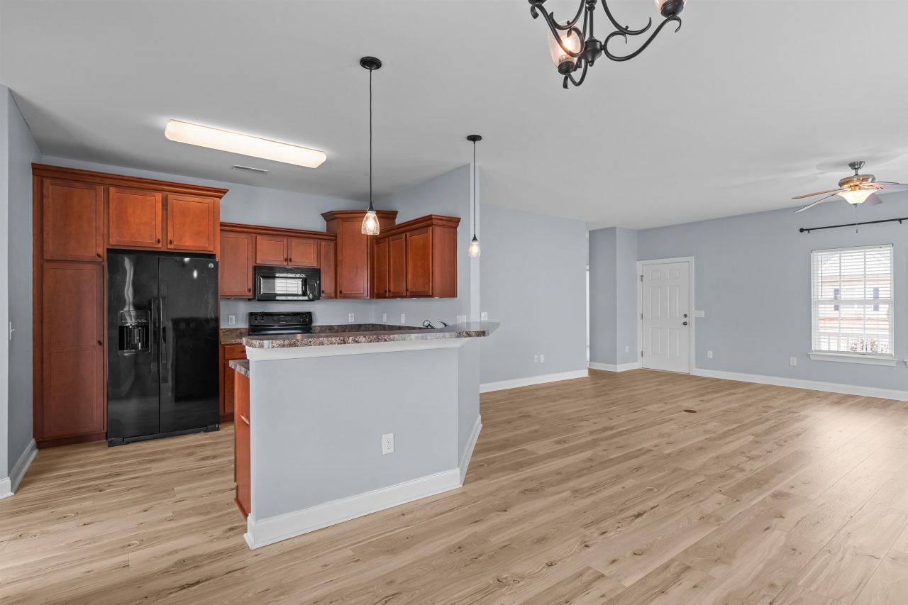 247 Southbury Dr. Photo 20