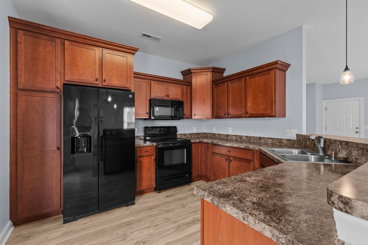 247 Southbury Dr. Photo 21