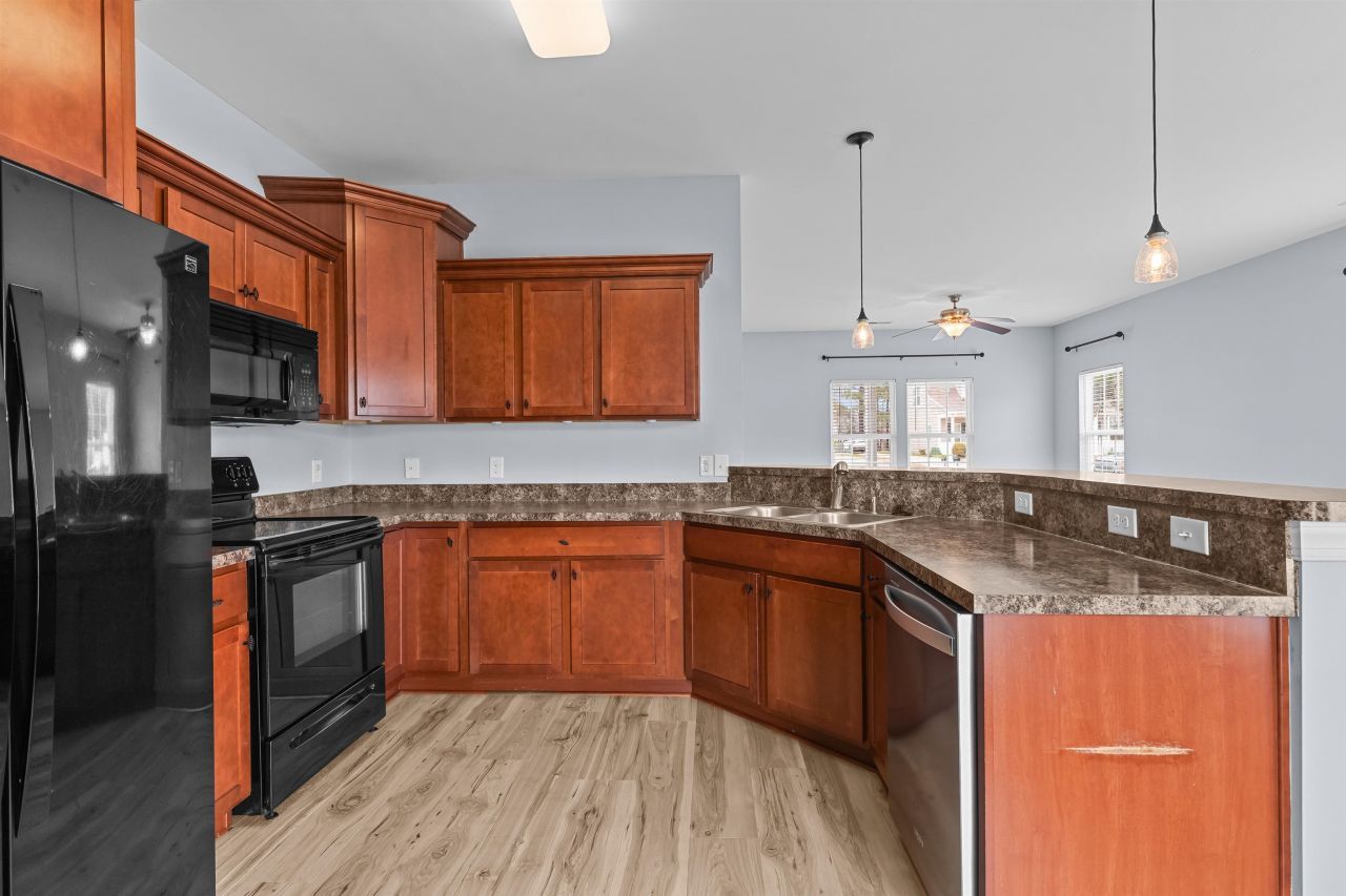 247 Southbury Dr. Photo 22