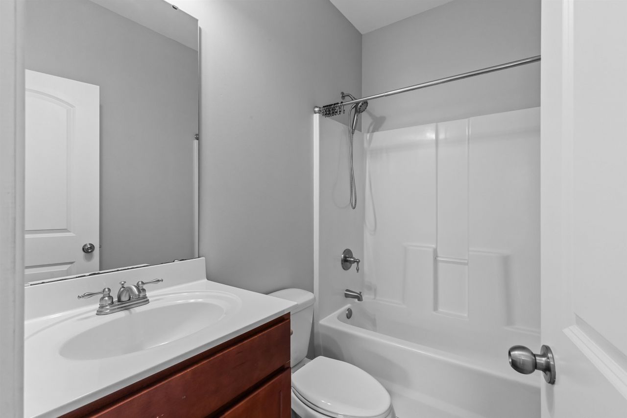 247 Southbury Dr. Photo 29