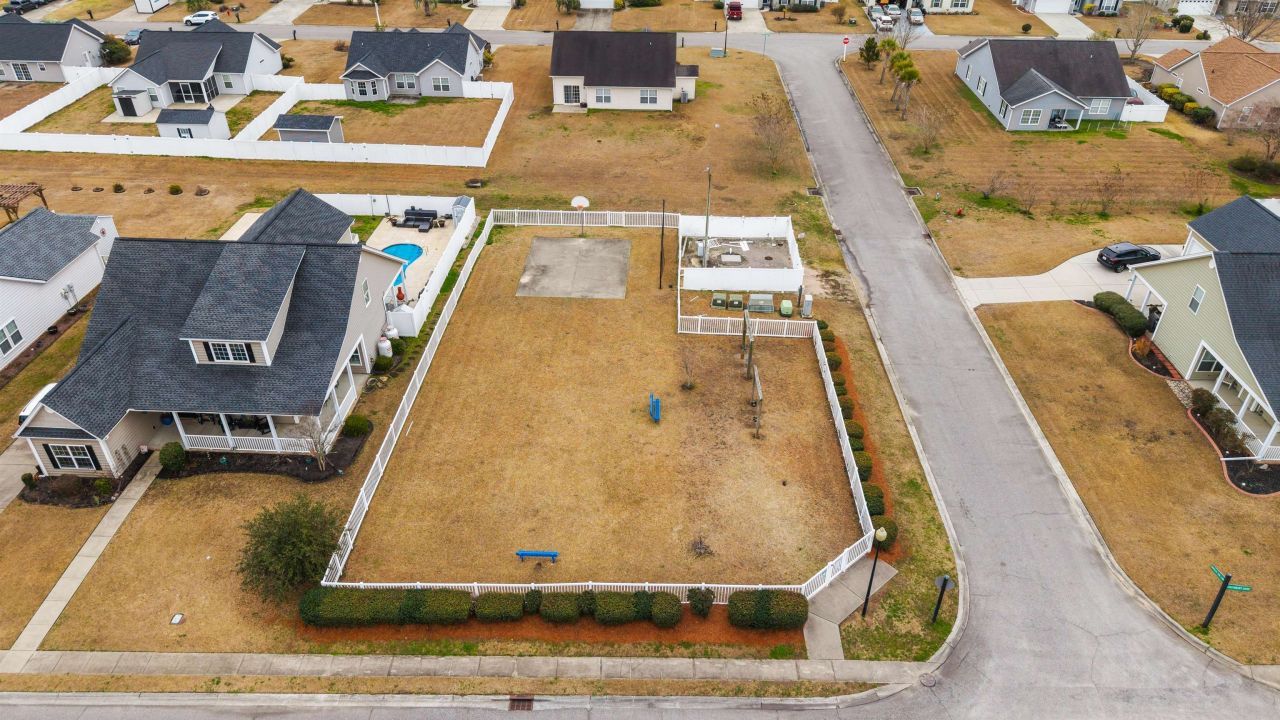 247 Southbury Dr. Photo 40