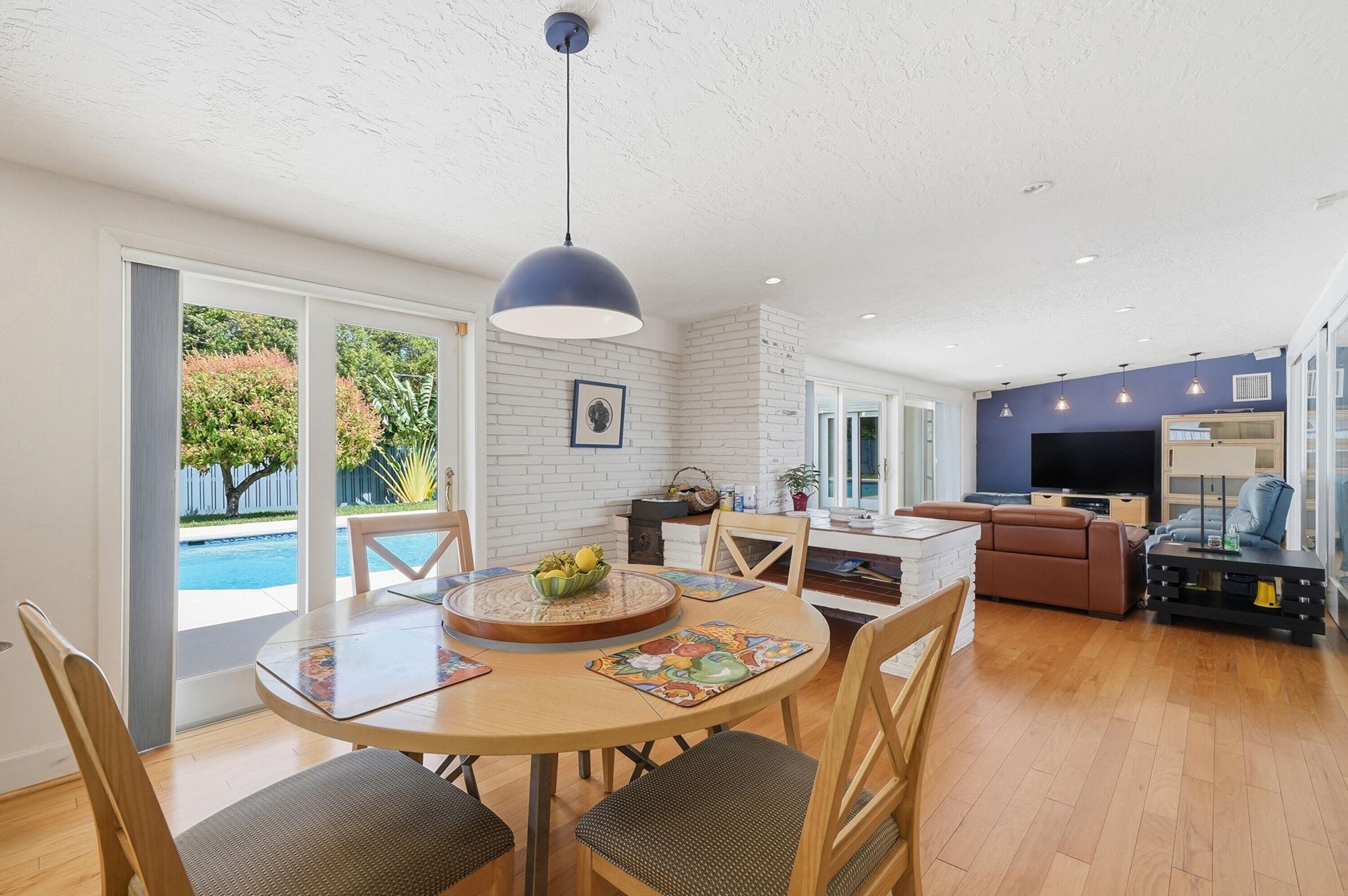 707 N Northlake Drive, Hollywood, FL 33019 Photo