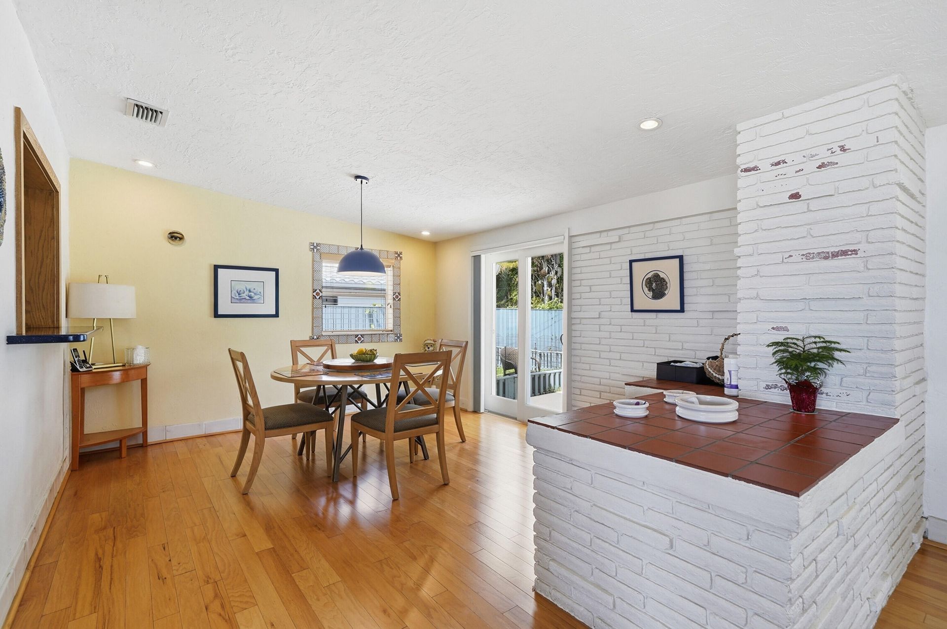 707 N Northlake Drive, Hollywood, FL 33019 Photo