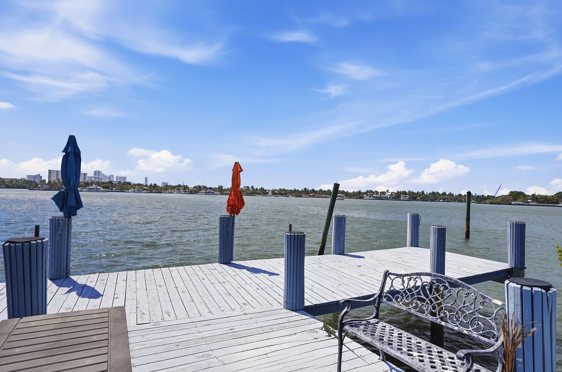 707 N Northlake Drive, Hollywood, FL 33019 Photo