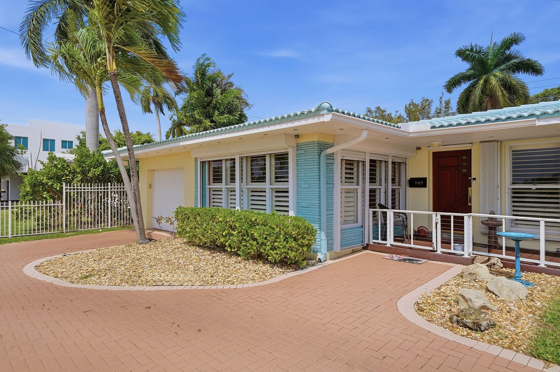 707 N Northlake Drive, Hollywood, FL 33019 Photo