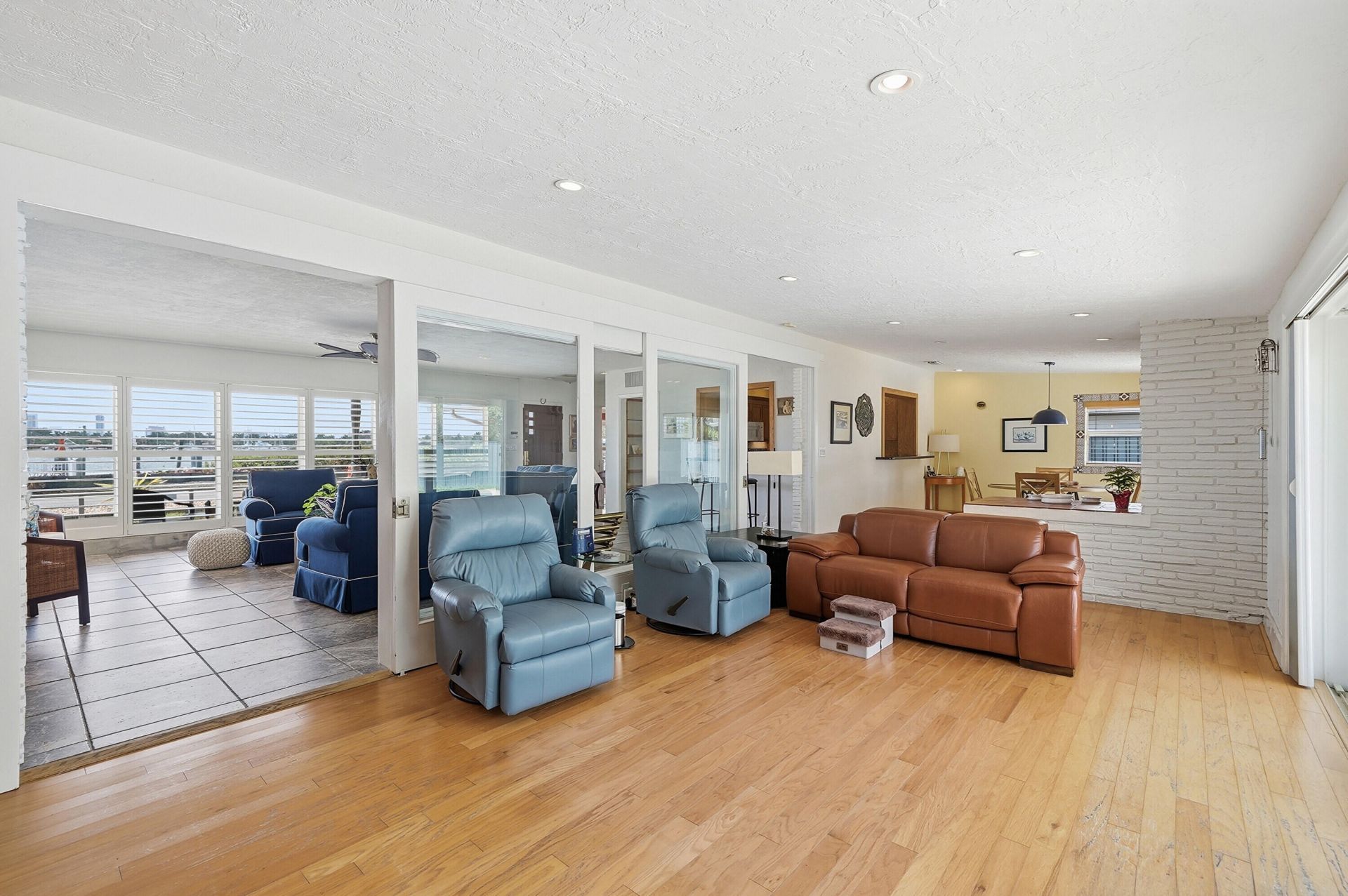 707 N Northlake Drive, Hollywood, FL 33019 Photo