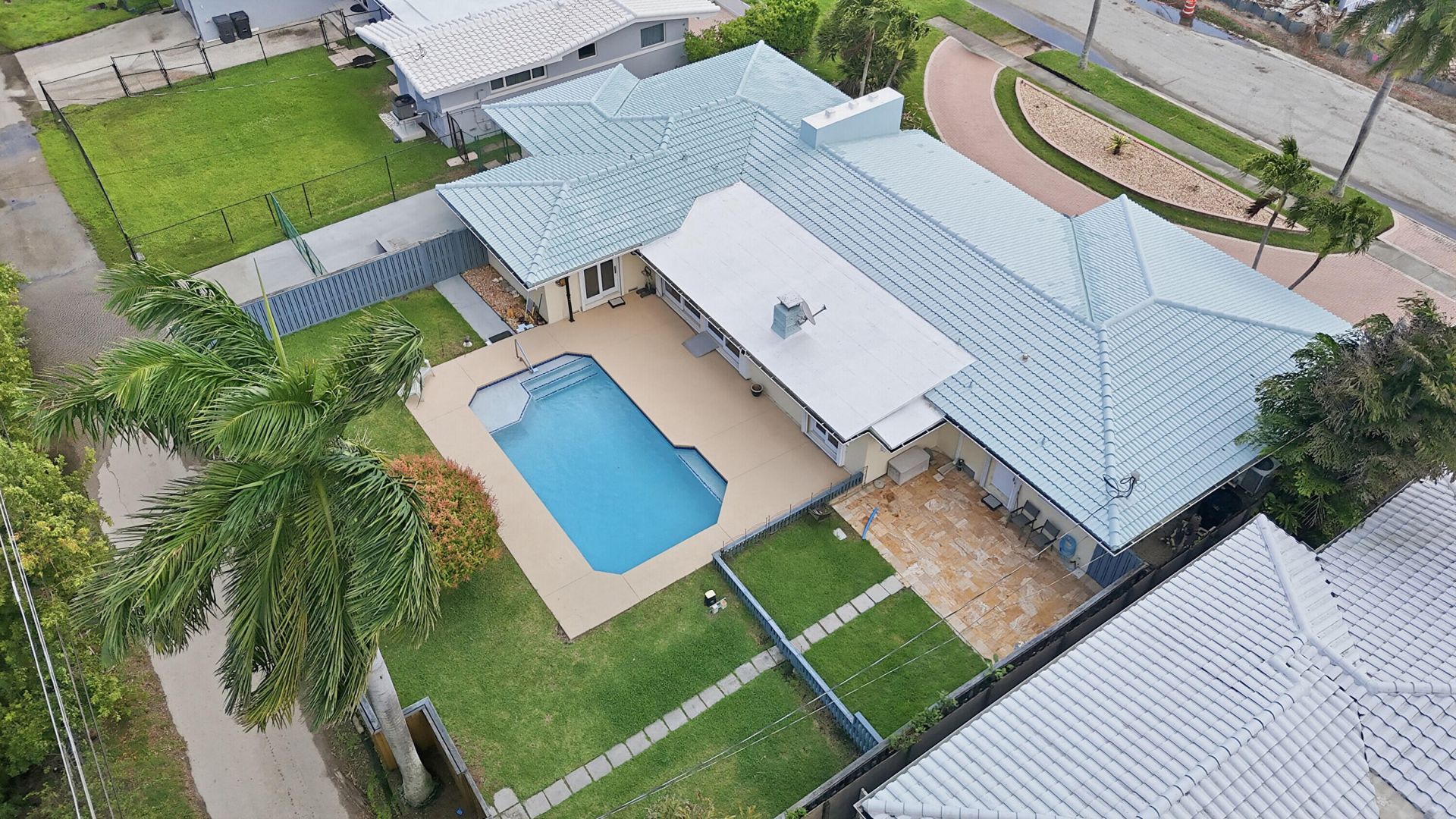 707 N Northlake Drive, Hollywood, FL 33019 Photo