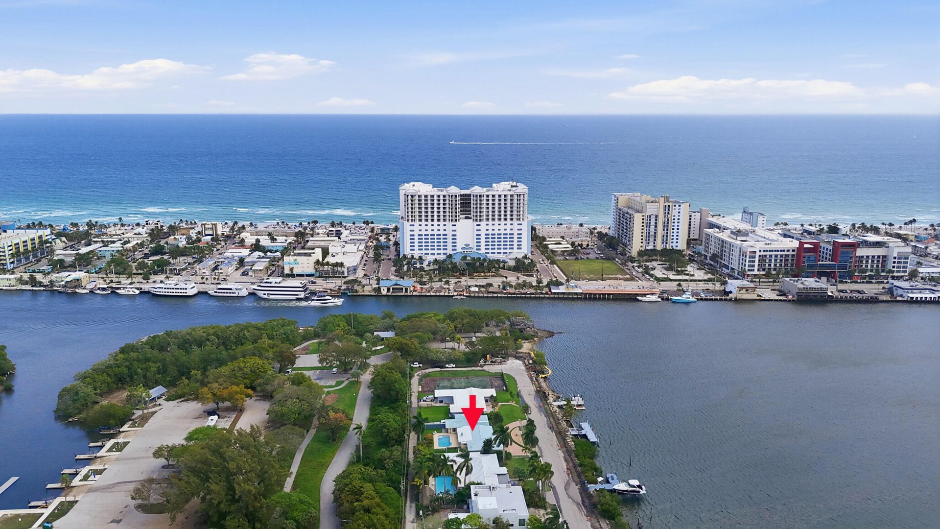 707 N Northlake Drive, Hollywood, FL 33019 Photo