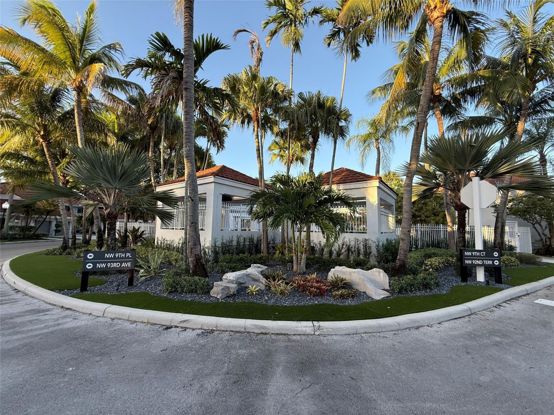 9237 9th Place, Unit 9237, Plantation, FL 33324 Photo