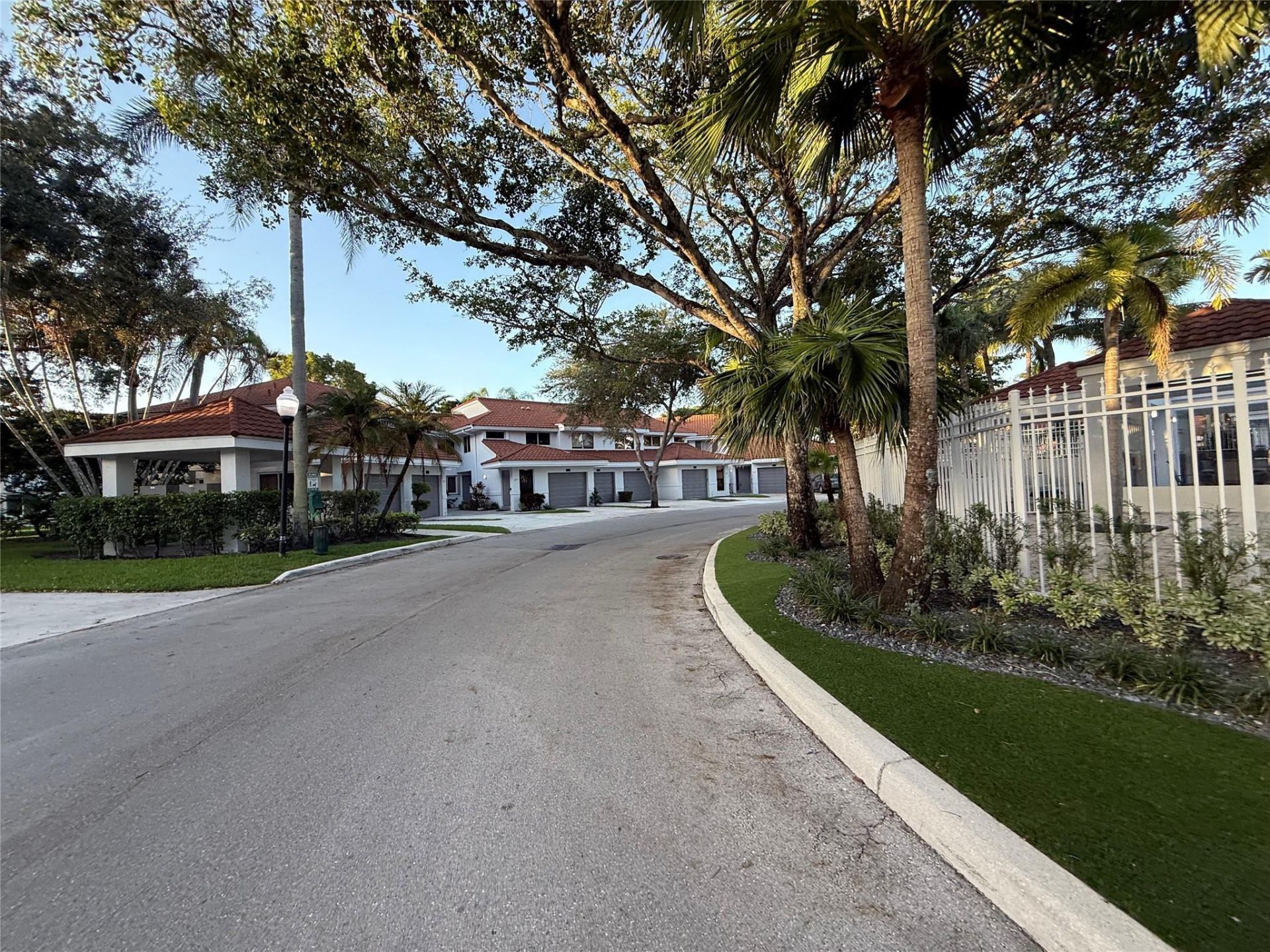 9237 9th Place, Unit 9237, Plantation, FL 33324 Photo