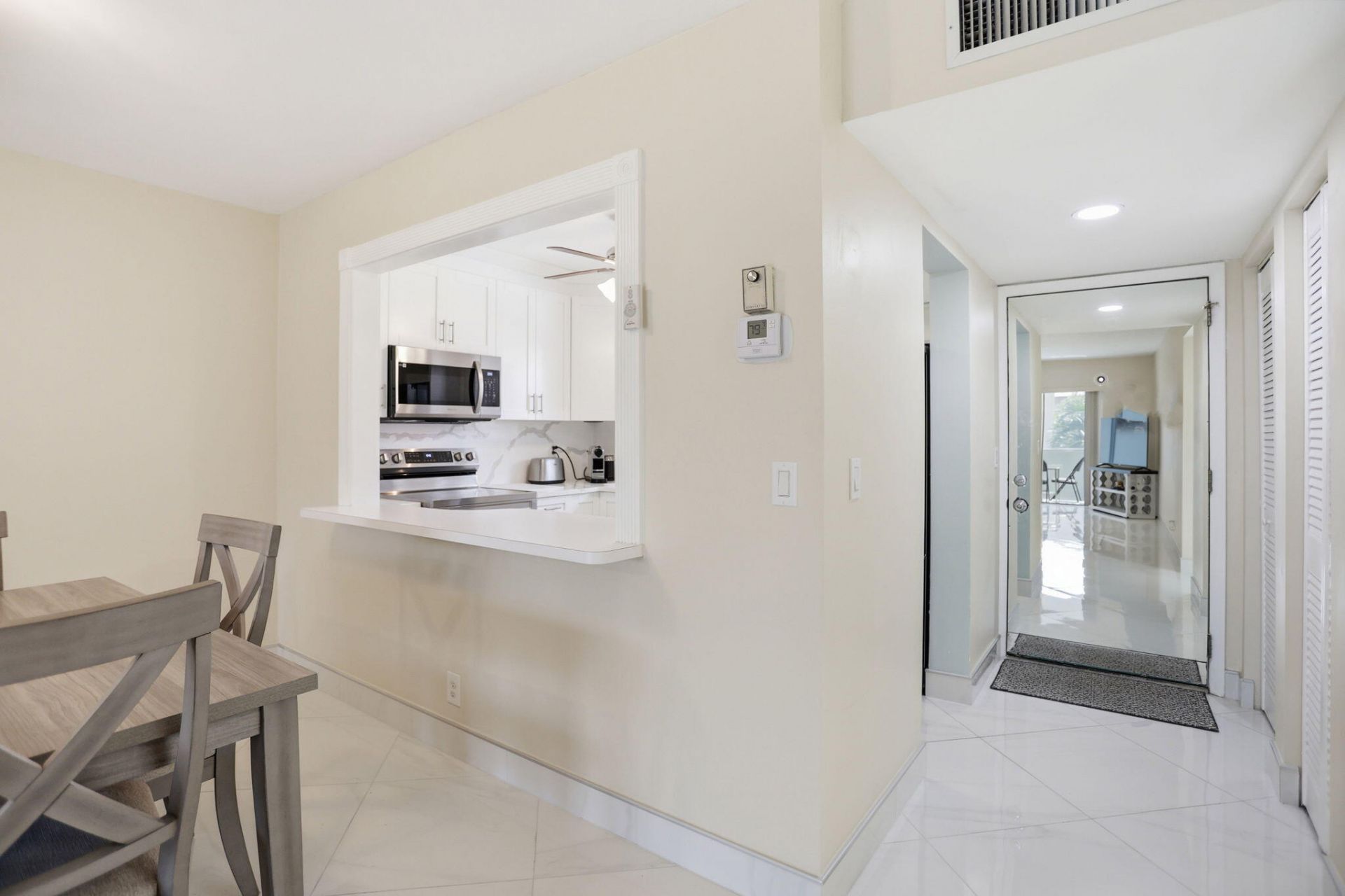 721 Lori Drive, Unit 210, Palm Springs, FL 33461 Photo