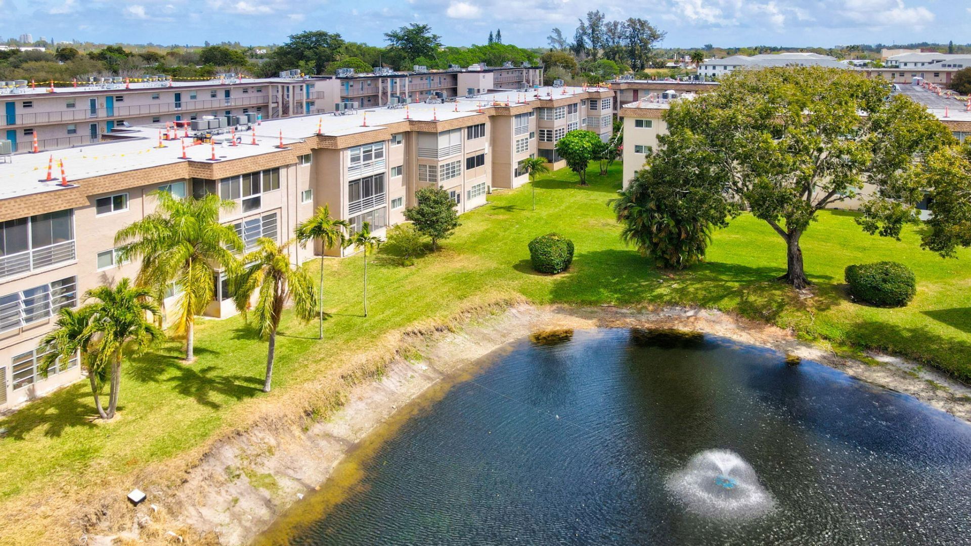 721 Lori Drive, Unit 210, Palm Springs, FL 33461 Photo