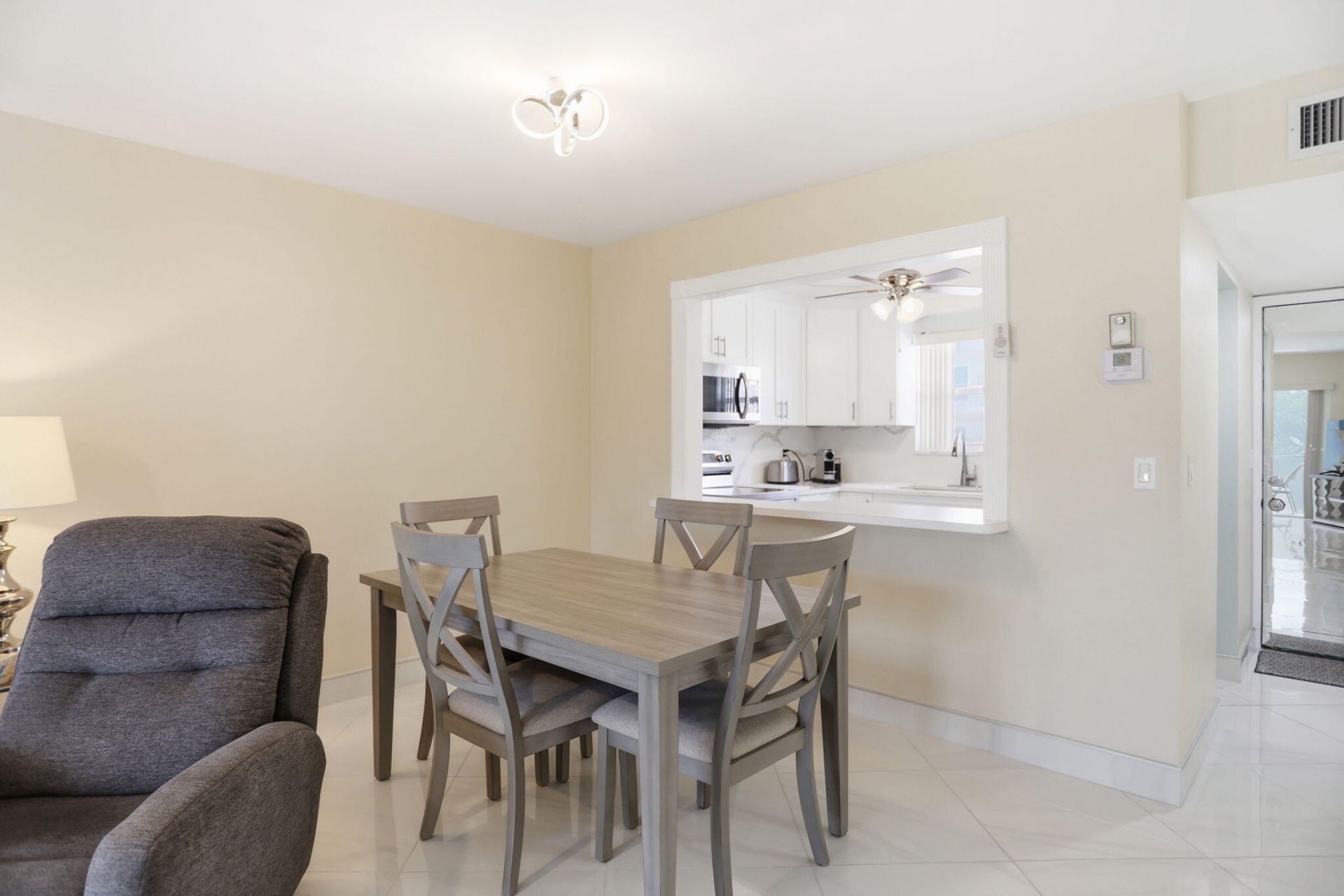 721 Lori Drive, Unit 210, Palm Springs, FL 33461 Photo