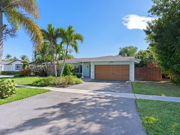 136 Oregon Lane, Boca Raton, FL 33487