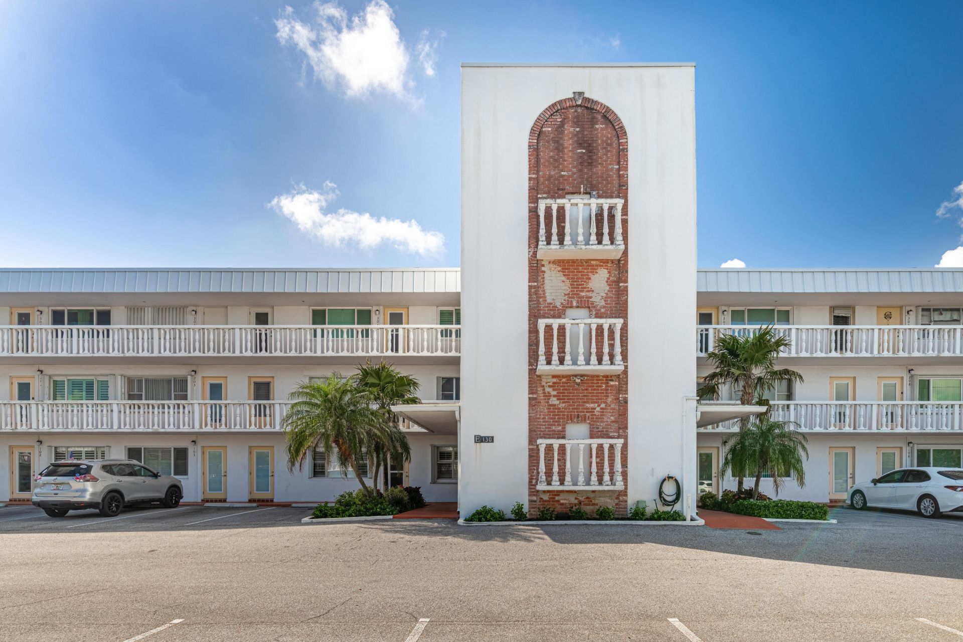 130 Doolen Court, Unit 305, North Palm Beach, FL 33408 Photo