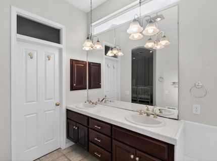 3020 Sierra Mills Ln, Sacramento, CA 95864 Photo