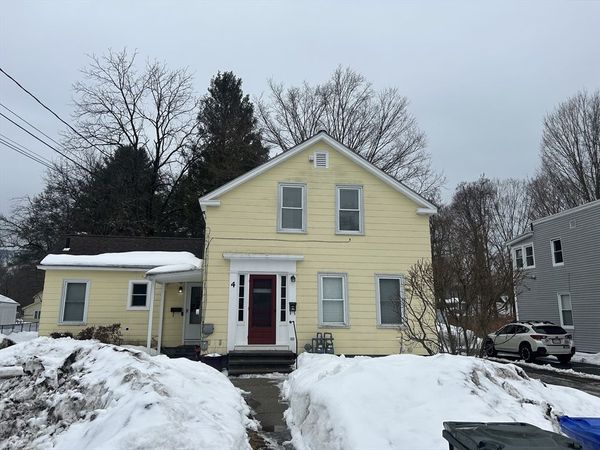 4 Gaugh St, Easthampton, MA 01027