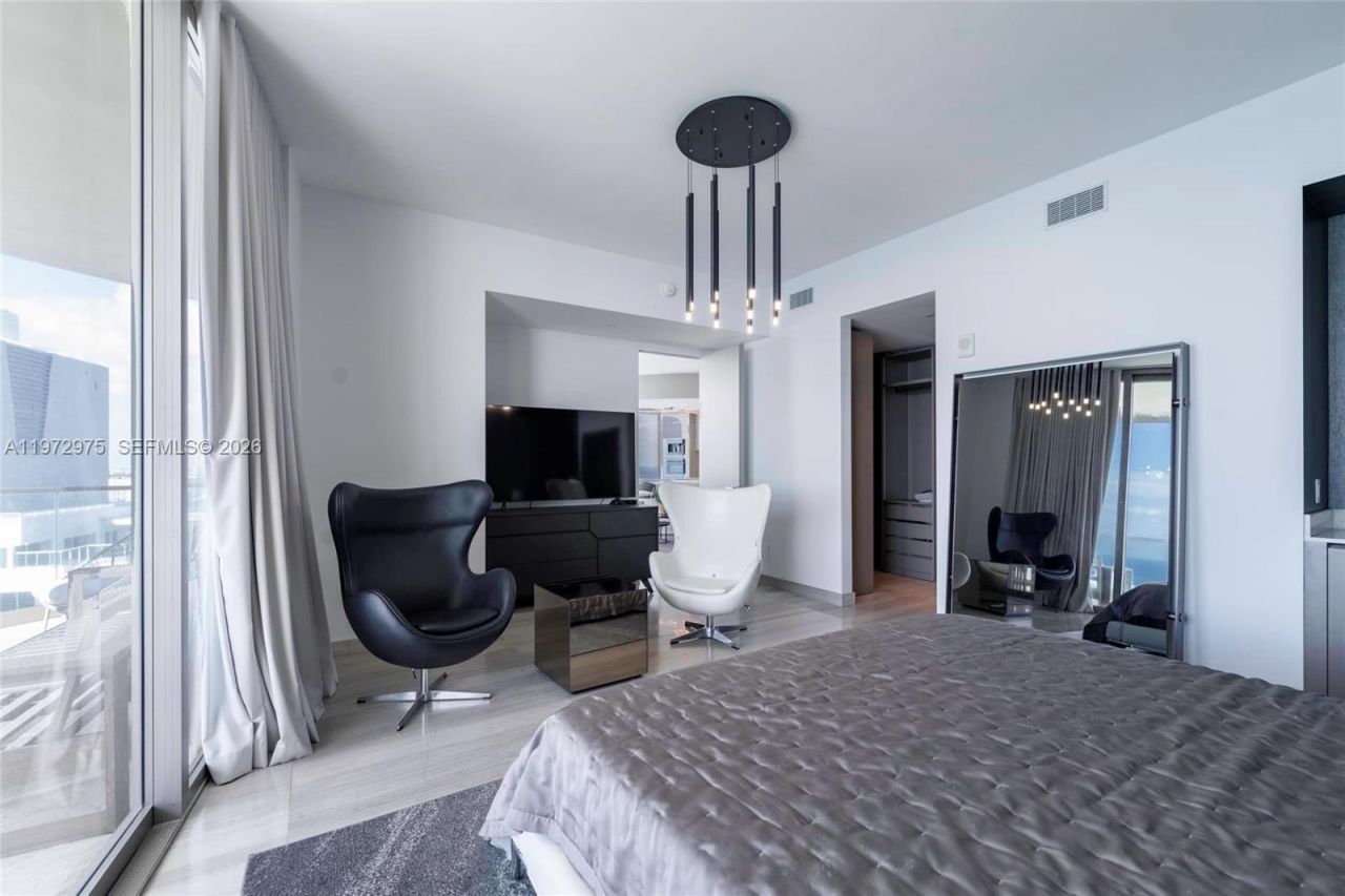 18975 Collins Ave , Unit 3004, Sunny Isles Beach, FL 33160 Photo