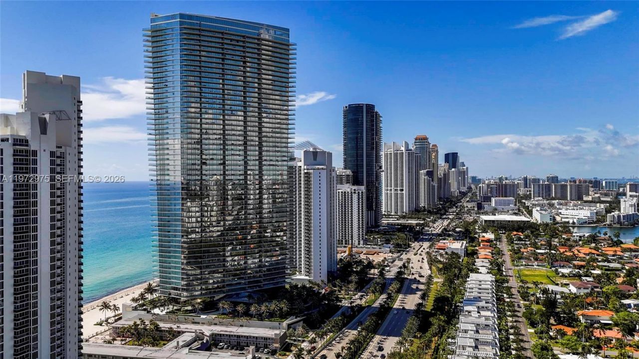 18975 Collins Ave , Unit 3004, Sunny Isles Beach, FL 33160 Photo