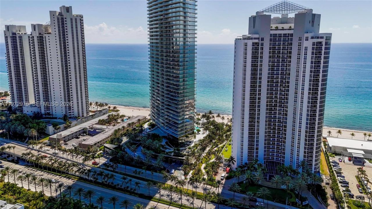18975 Collins Ave , Unit 3004, Sunny Isles Beach, FL 33160 Photo